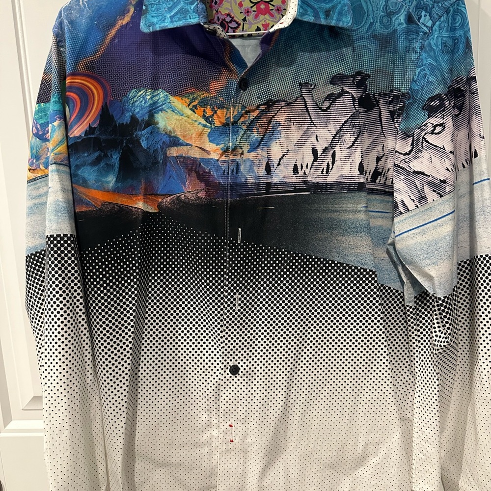 A sporty looking shirt- great graphics - not worn much